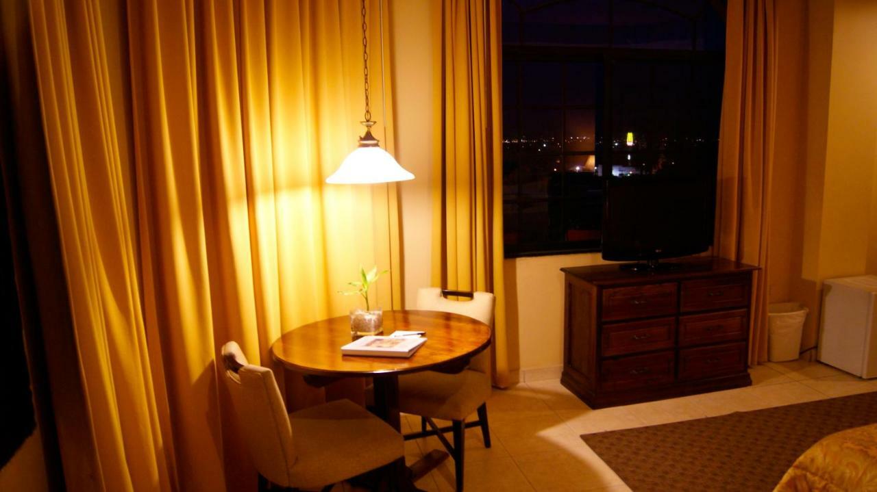 Hotel Monteolivos San Pedro Sula Bagian luar foto